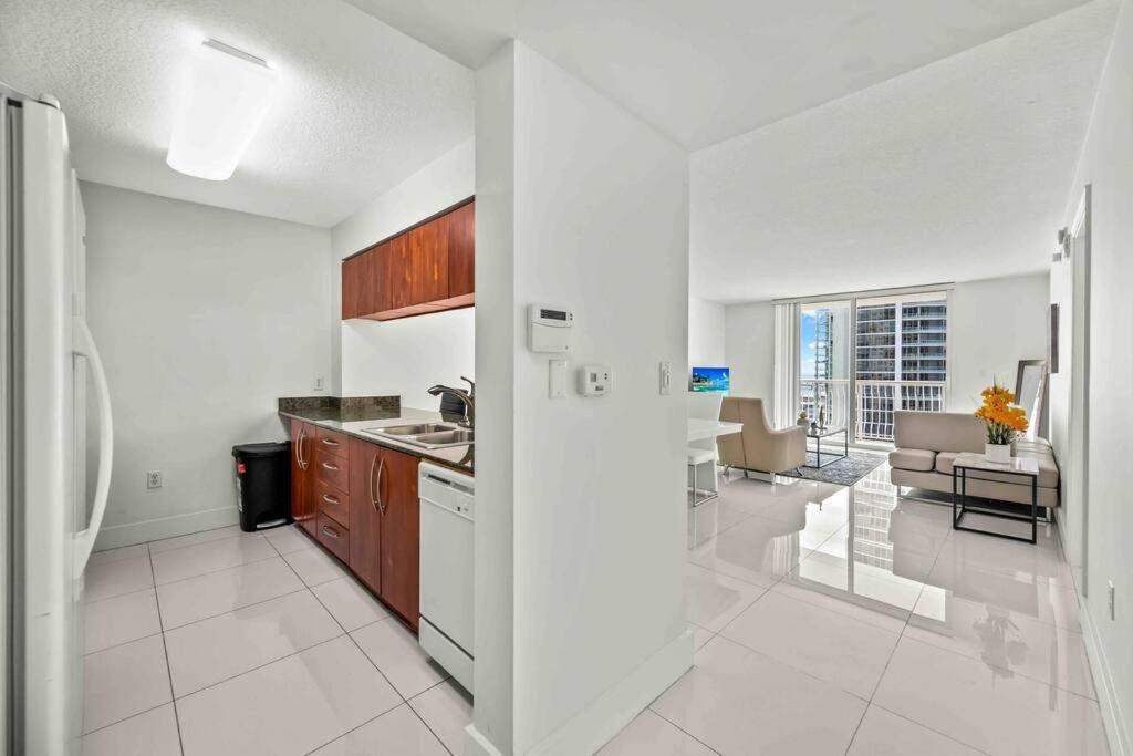 Luxurious 1 Bed Apartment In Brickell • Ocean View Miami Extérieur photo